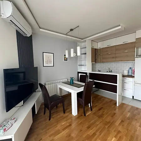 Stan Na Dan Apartment Veternik